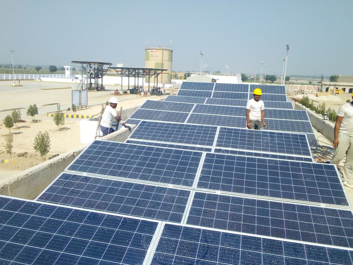 555W N-Type TOPCon Commercial Solar Panel | 21.8% Efficiency Rooftop Module