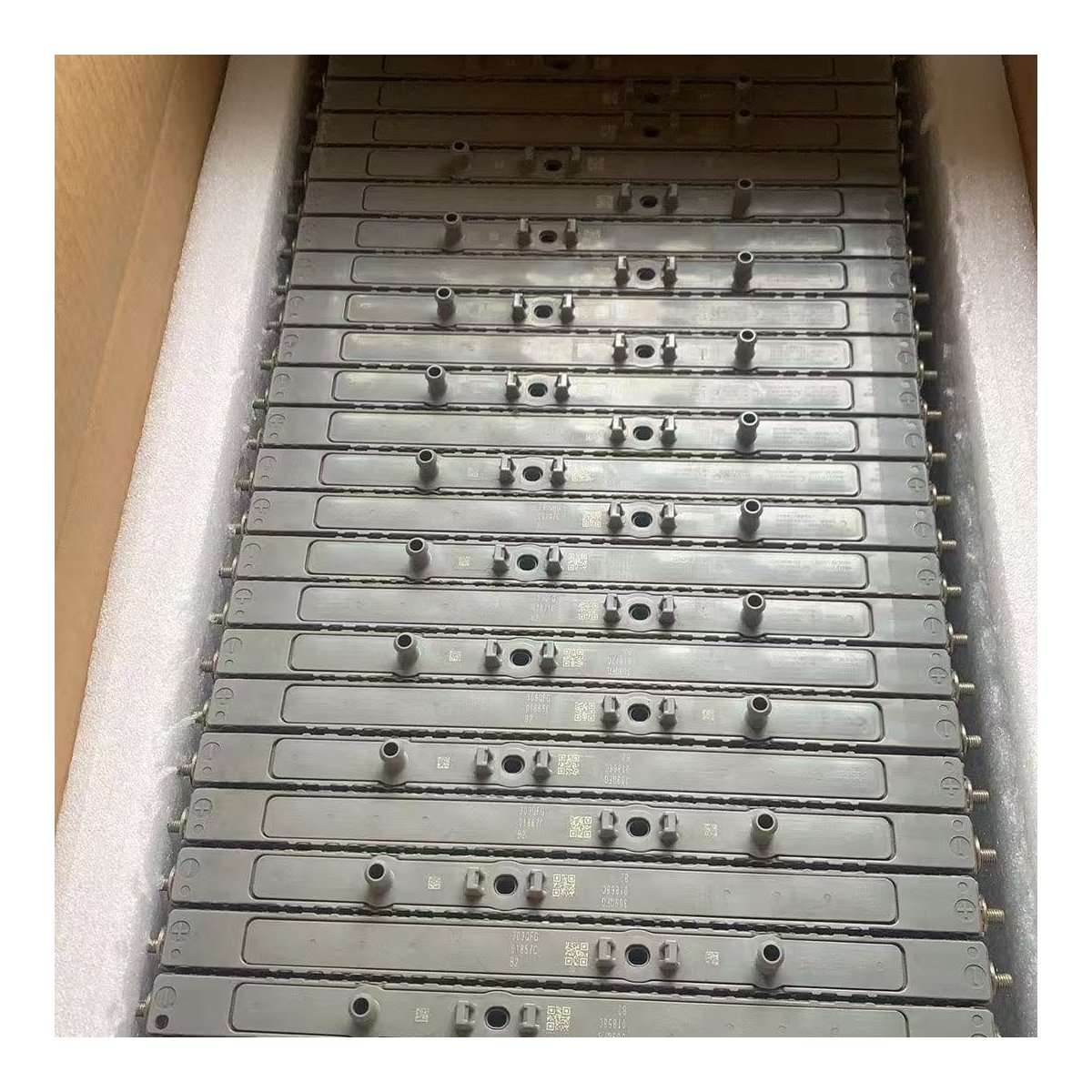 丰田混动汽车镍氢电池替换包 — Toyota Grand Highlander (2023-2025) 288V 30 modules. Brand-new NiMH hybrid battery pack with factory QC, drop-in fit for OE#G9510-48141. 12-mo warranty. Wholesale from LIANLI.